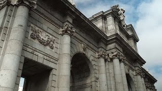 La puerta de Alcalá la más famosa de Madrid [upl. by Krell]