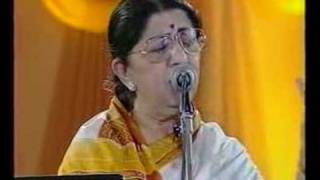 Lata Mangeshkar  Jo Wada Kiya Live Performance [upl. by Ingaberg]