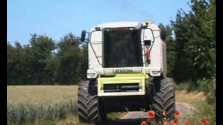 transport moissonneusebatteuse class lexion 440 evolution [upl. by Ailelc]