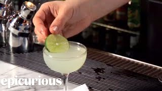 How to Make a Daiquiri Cocktail [upl. by Tolmann]