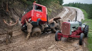 Unbelievable Stupid People Working On Trucks And Heavy Equipment Will Shock You [upl. by Gemini]